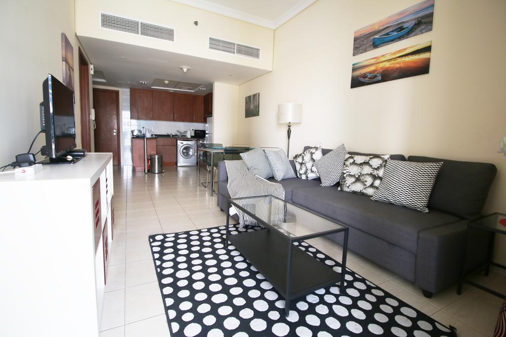 R&H - 1BR, JLT, Metro, Dining, Vibrant Community - thumb 1