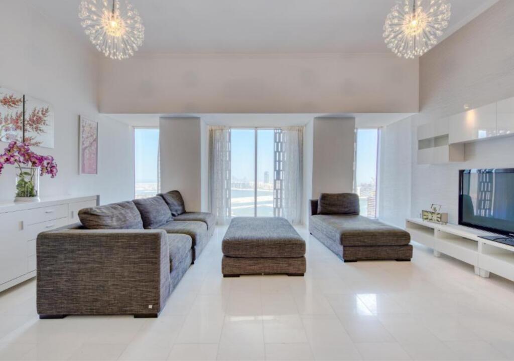 R&H - 2BR In Iconic Cayan Tower With Grand Views - thumb 1