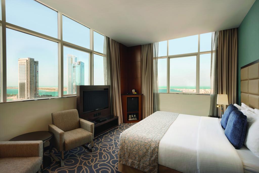 Ramada Abu Dhabi Corniche - thumb 7