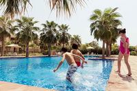 RH - 3BR Villa with Beach and Pool access Tourism UAE