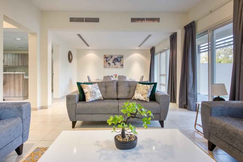 RH - 3BR Villa With Beach And Pool Access - thumb 4