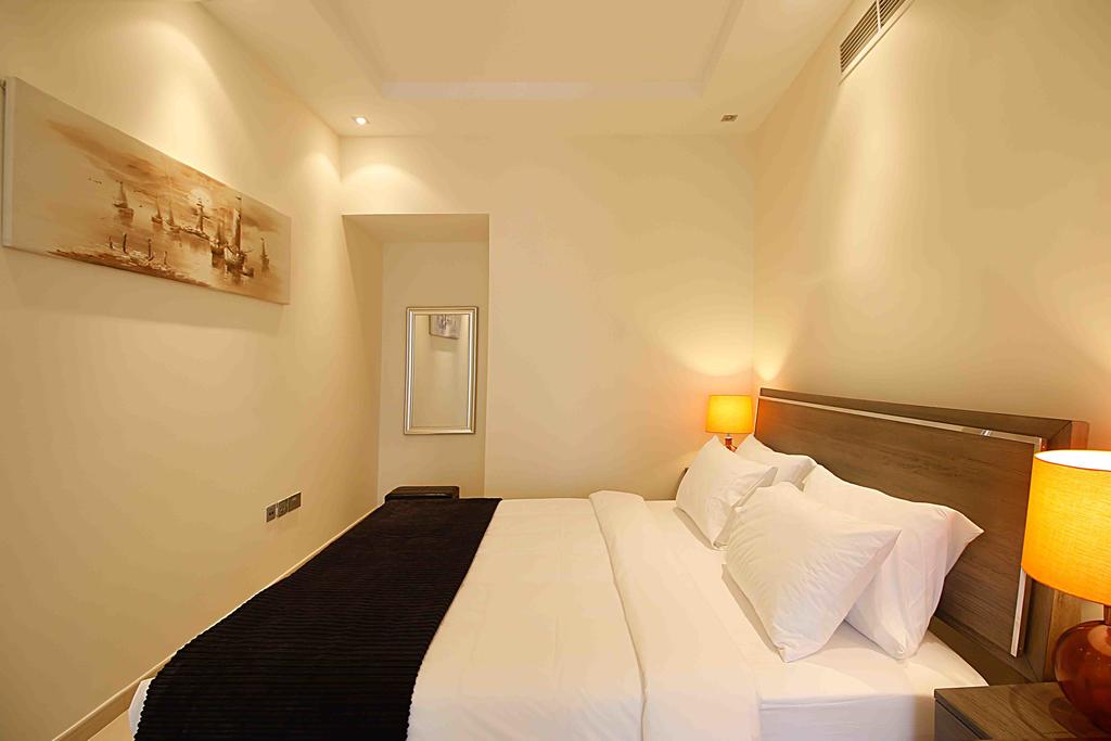 RH- Cozy 1BR In Marina With Burj-Al-Arab, Sea Views - thumb 4