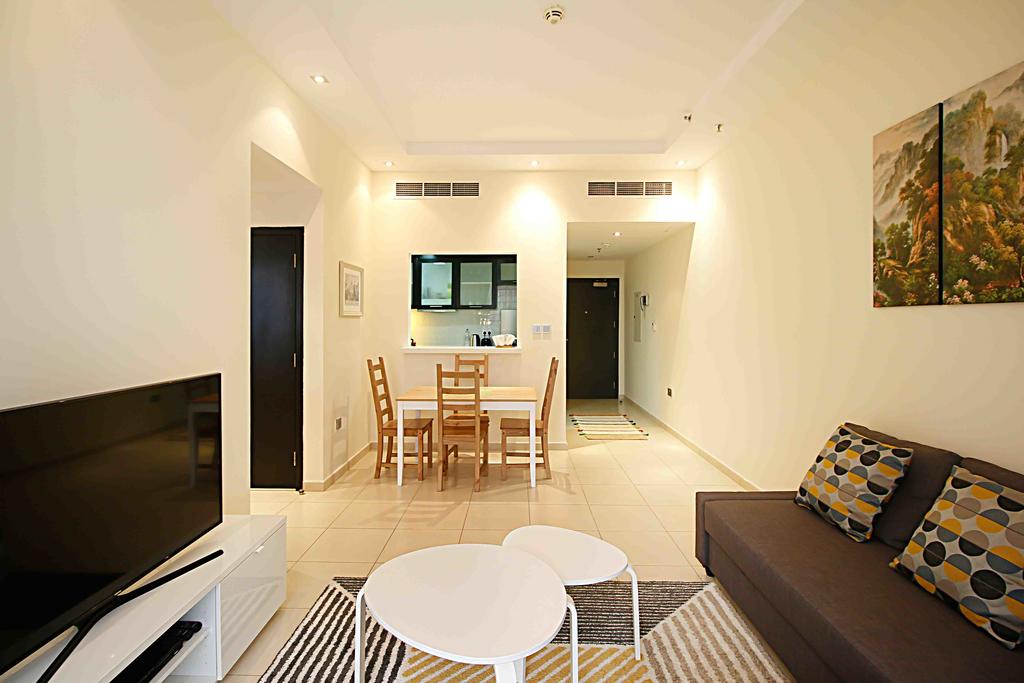 RH- Cozy 1BR In Marina With Burj-Al-Arab, Sea Views - thumb 2