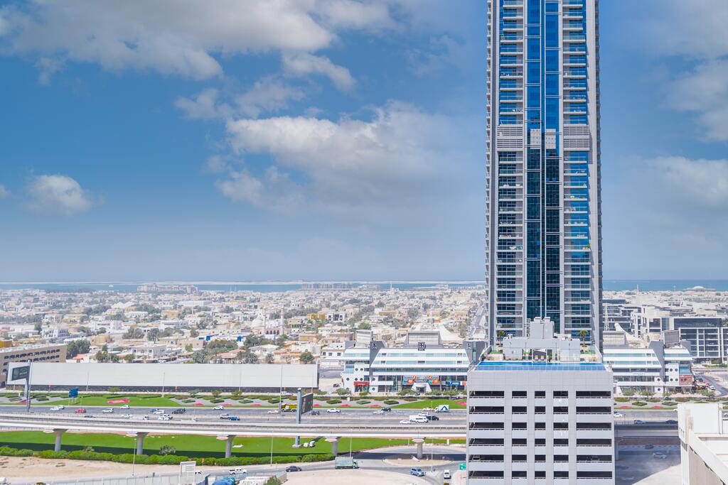 RH- Downtown Escape; Spacious 2BR Near Dubai Mall, Opera - thumb 2