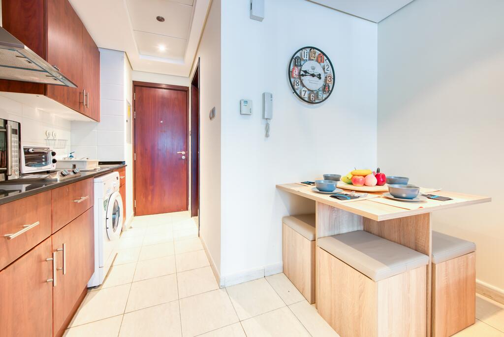 RH-Cozy Studio, Lake View, Close To JLT Metro - thumb 5