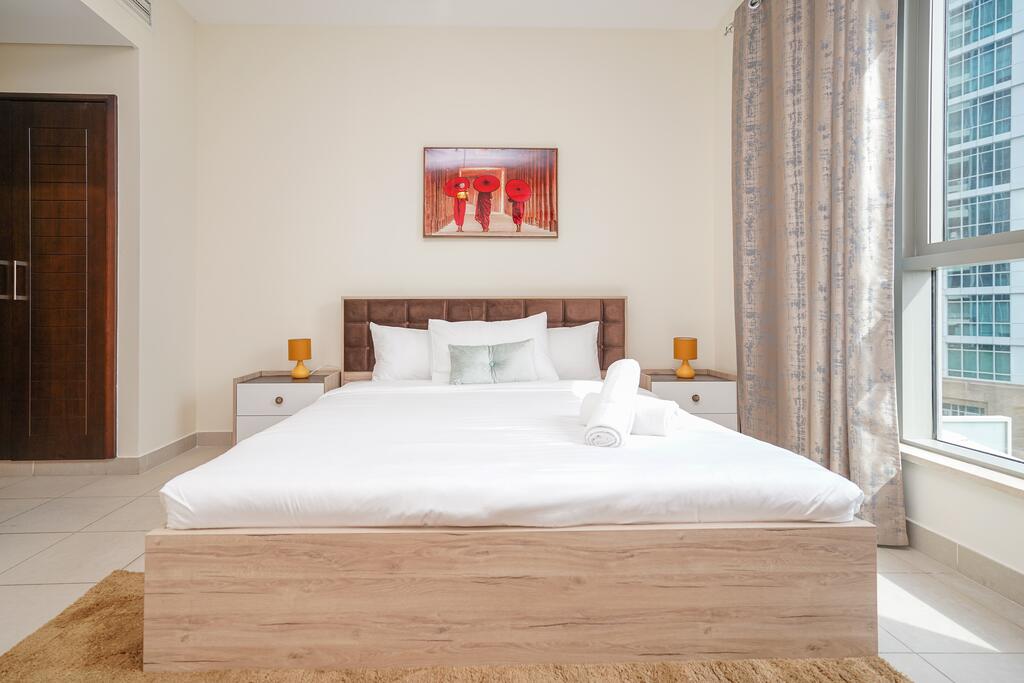 RH-Downtown 2BR Apt; Near Burj Khalifa, Dubai Mall - thumb 3