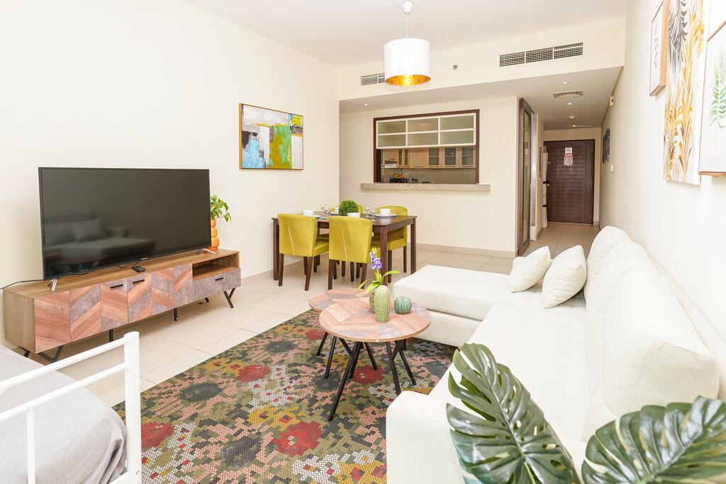 RH-Downtown 2BR Apt; Near Burj Khalifa, Dubai Mall - thumb 0