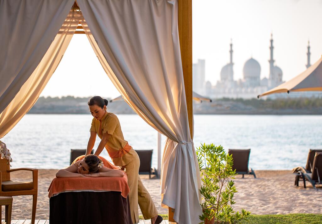 Shangri-La Hotel, Qaryat Al Beri - thumb 7