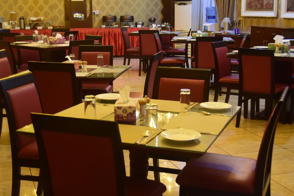 Sharjah International Airport Hotel - thumb 2