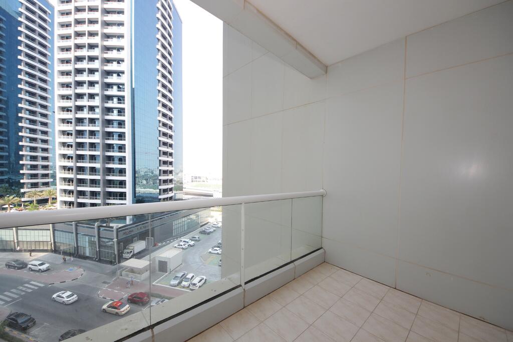 Signature Holiday Homes - Al Fahad 2BR - Dubai - thumb 6