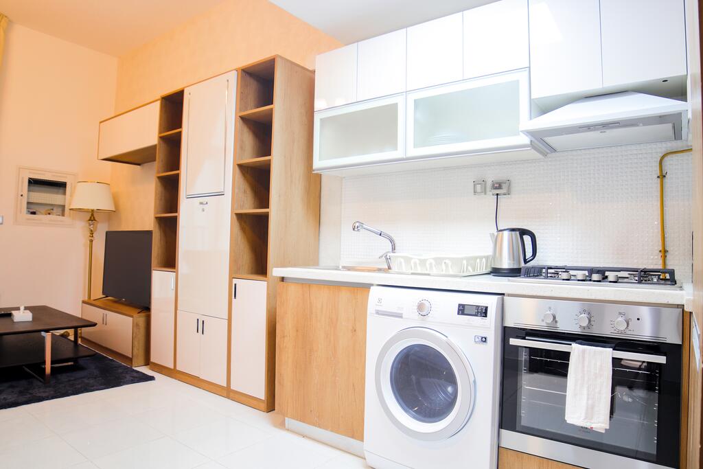 Signature Holiday Homes - Fully Furnished Studio In Glamz, Al Furjan - thumb 5