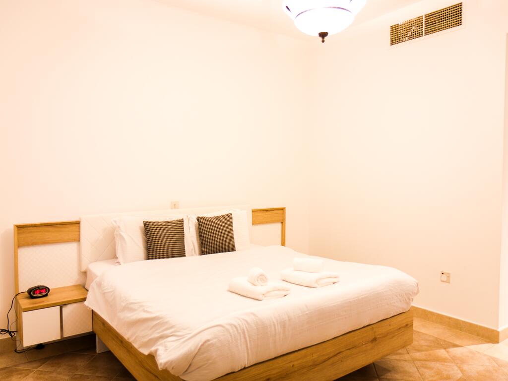 Signature Holiday Homes- Brand New 1BHK Apartment In Al Badia Hillside 1 - thumb 7