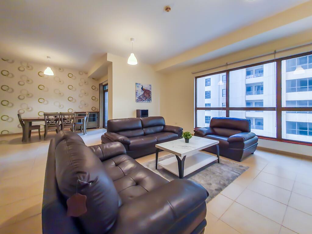 Spacious & Fully Furnished With Beach Access - thumb 3