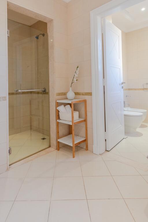 Stella Stays Magnificent 4 BDR Palm Villa Beach Private Pool - thumb 5
