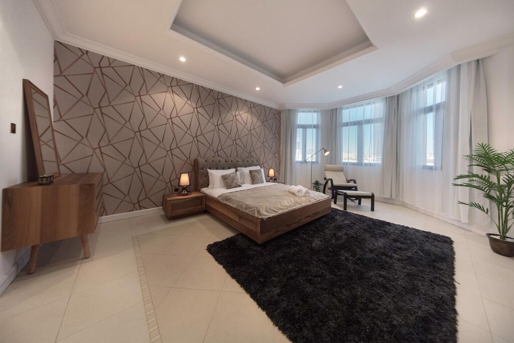 Stella Stays Magnificent 4 BDR Palm Villa Beach Private Pool - thumb 4