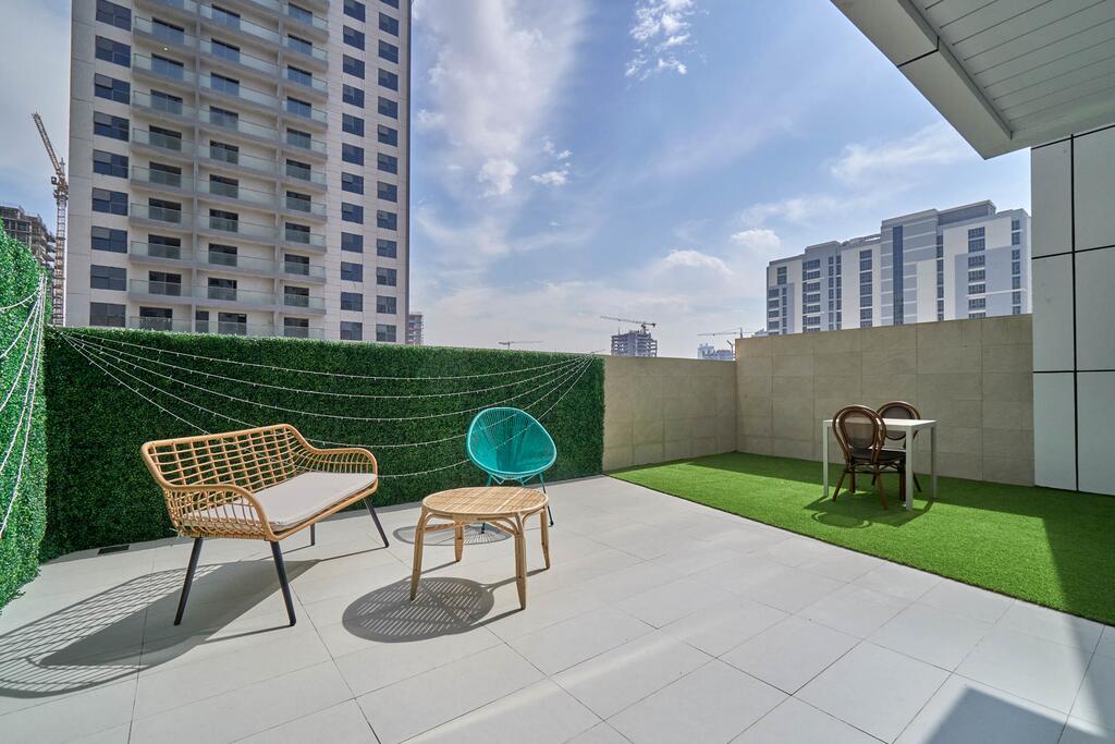 Stella Stays Pristine Studio Dubai JVC Large Terrace - thumb 6