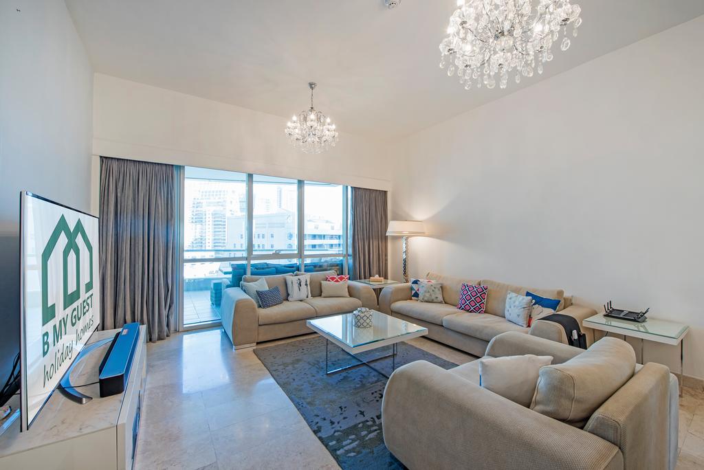 Stunning Family 3BR Apartment With Views In Marina - thumb 2