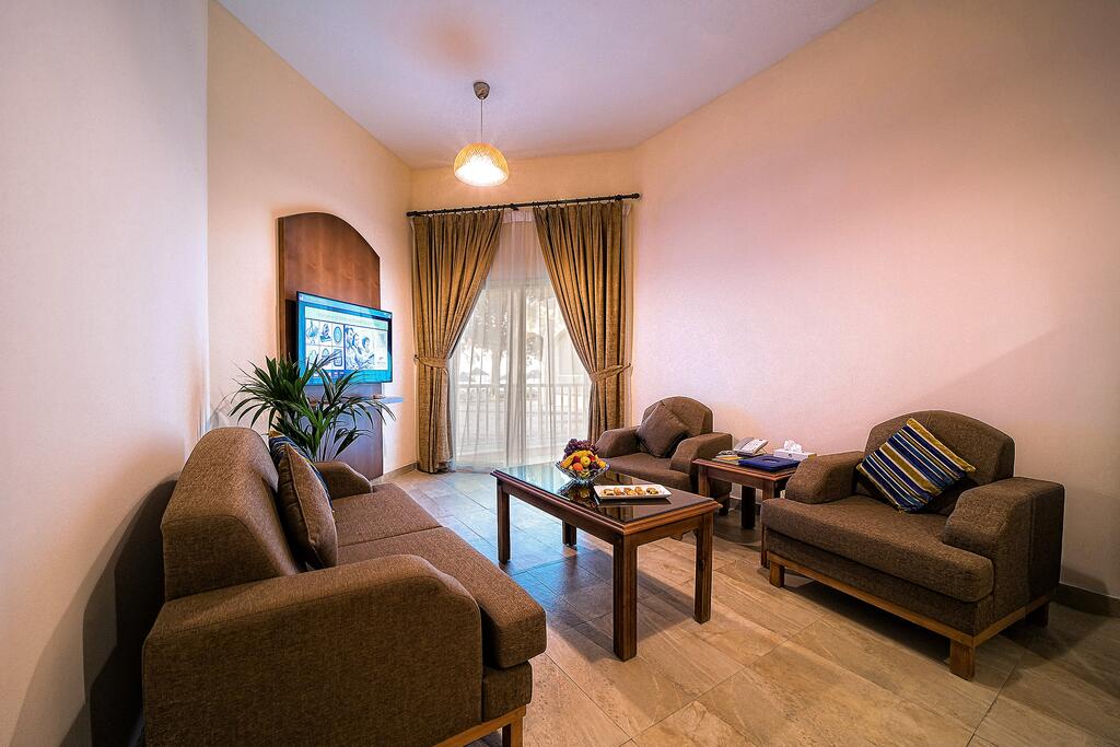 Umm Al Quwain Beach Hotel - thumb 7