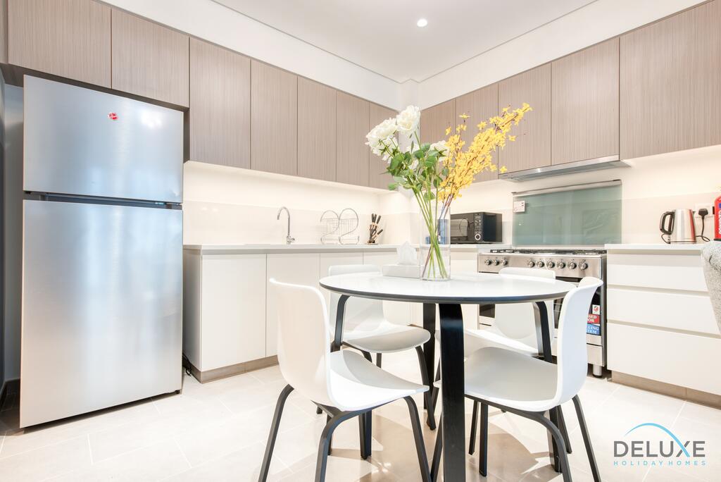 Welcoming 2-bedroom Apartment At Park Heights, Dubai Hills By Deluxe Holiday Homes - thumb 1