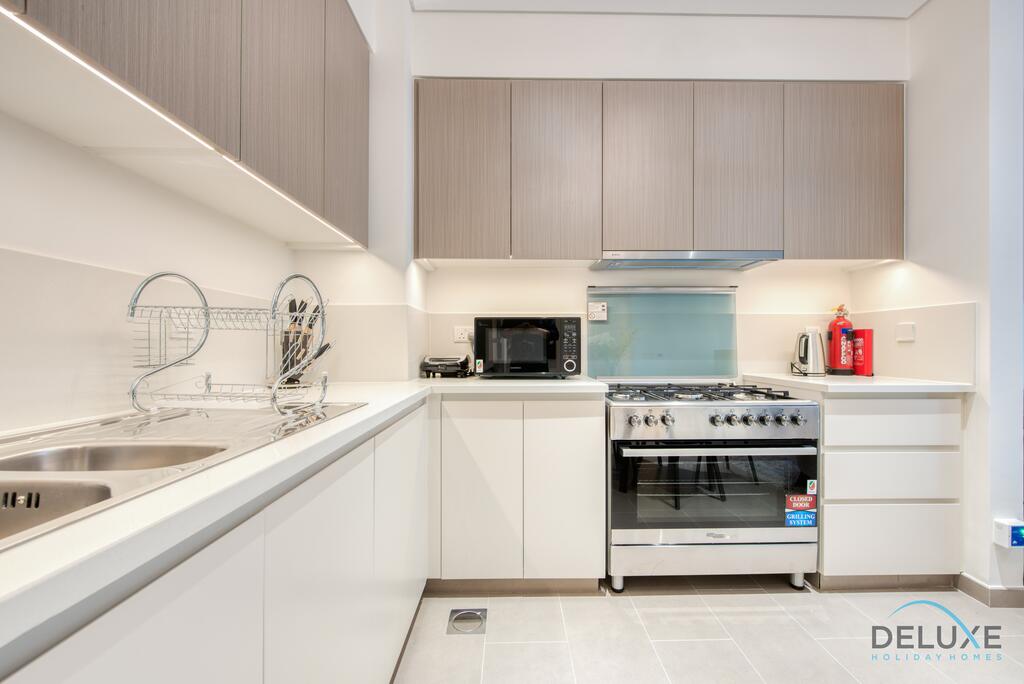 Welcoming 2-bedroom Apartment At Park Heights, Dubai Hills By Deluxe Holiday Homes - thumb 3