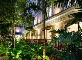 Hotel Thrive, A Tropical Courtyard Tourism UAE